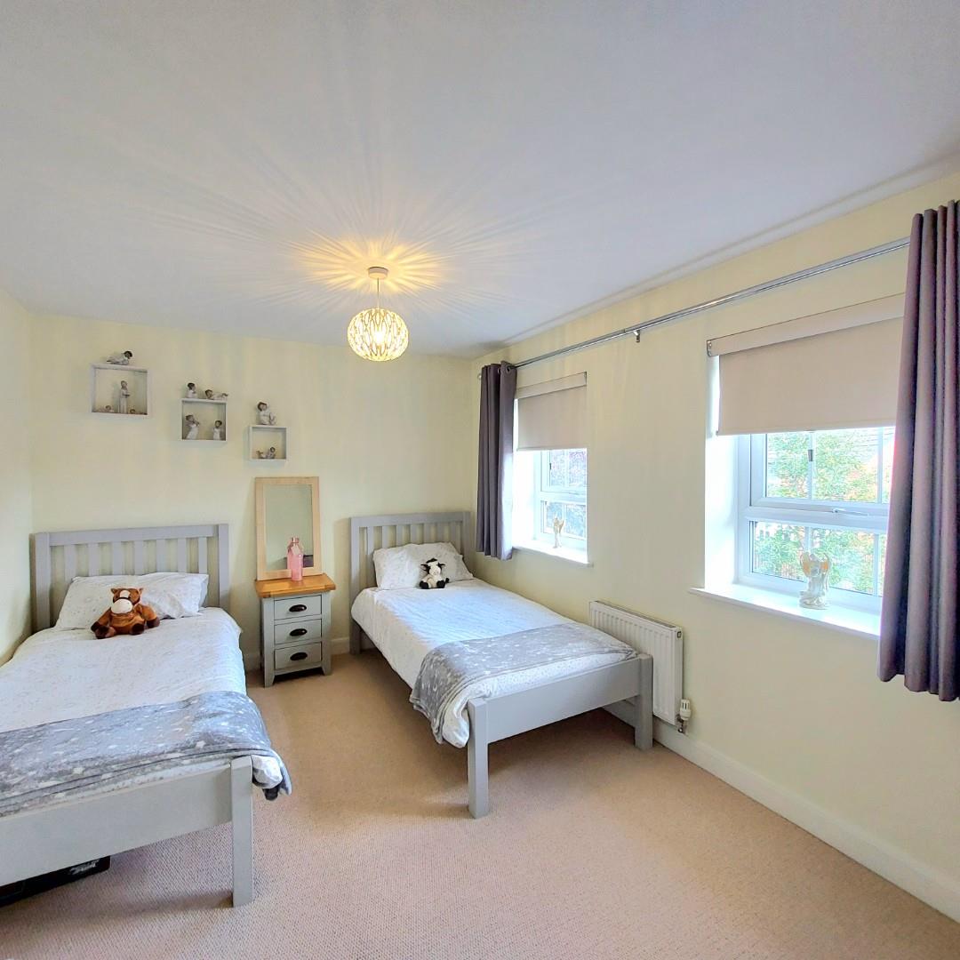 Chippenham Close, Wellingborough