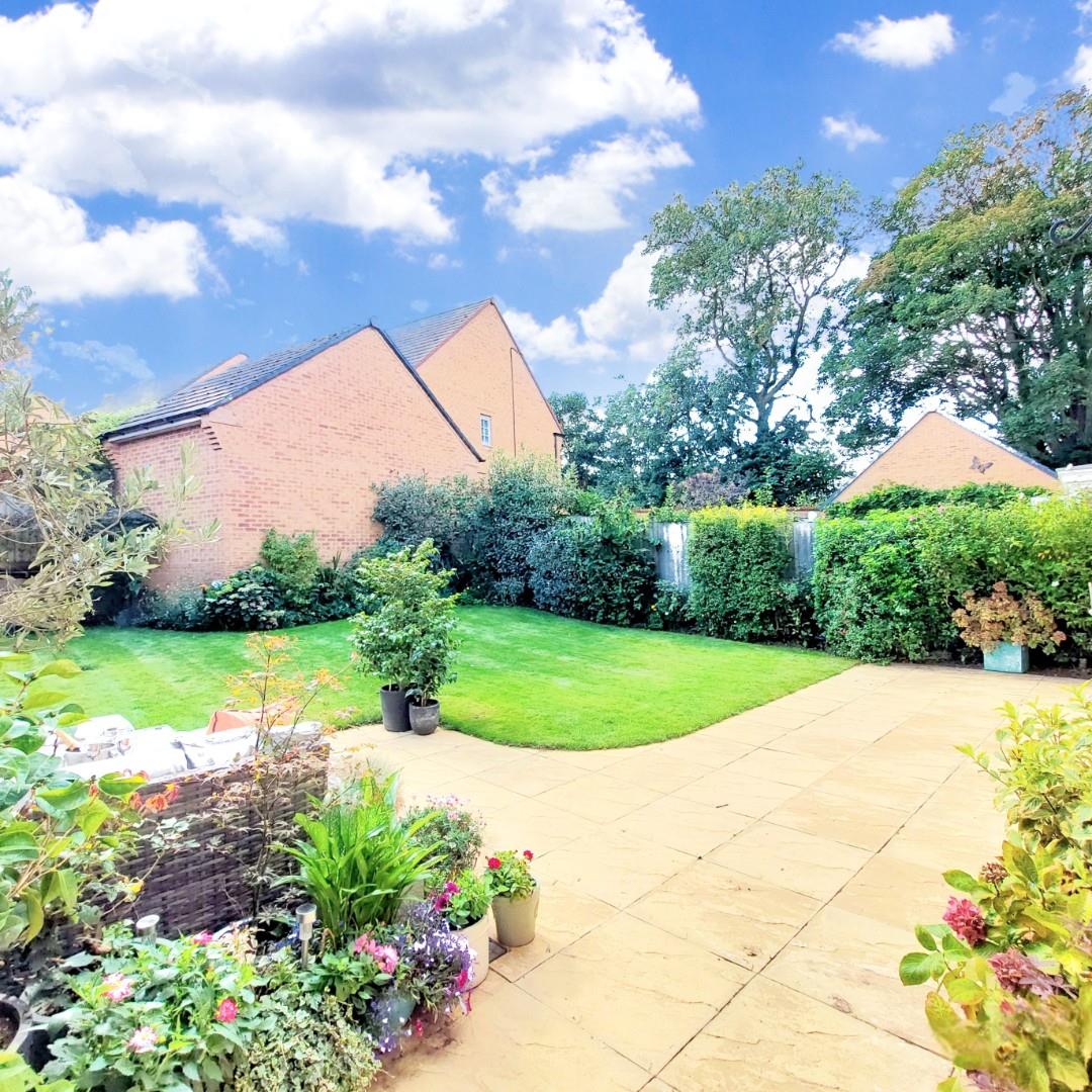 Line Way, Earls Barton