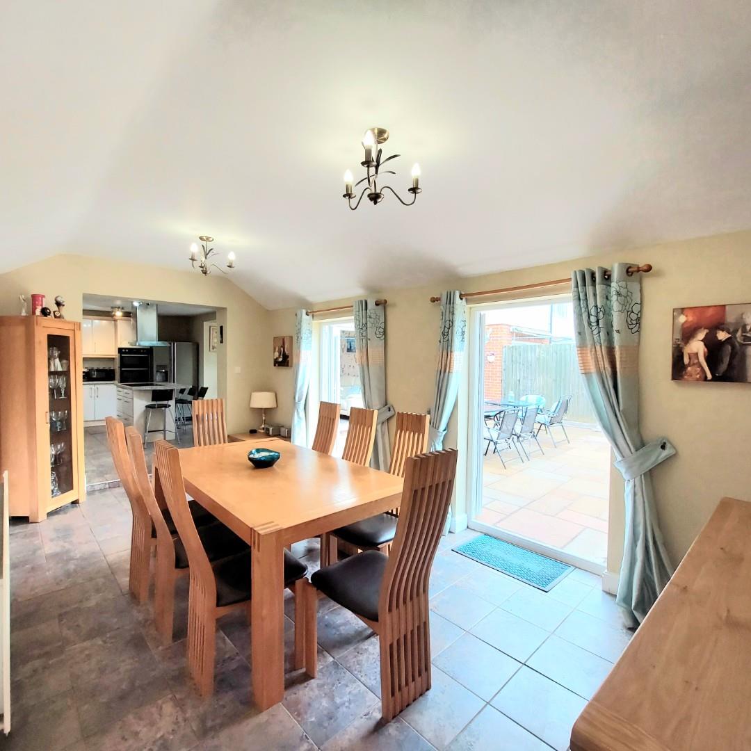 Northampton Road, Earls Barton