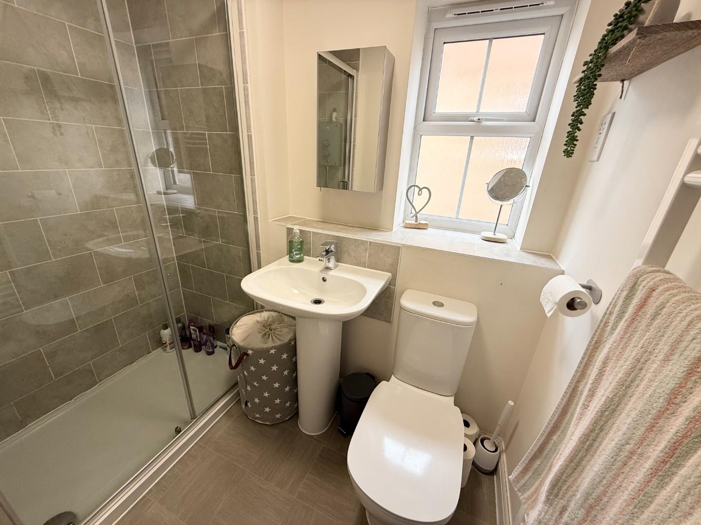 Golding Crescent, Earls Barton