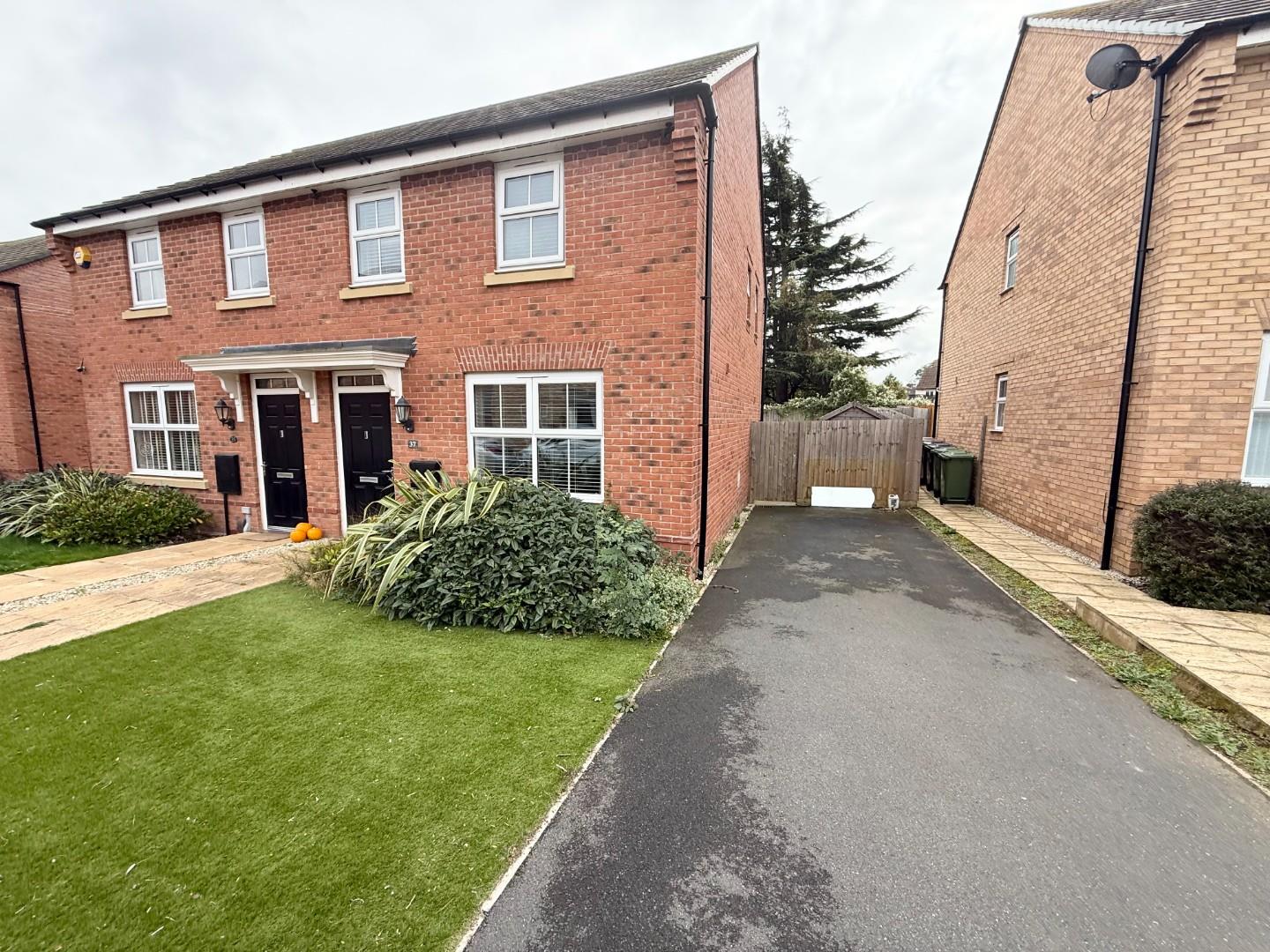 Golding Crescent, Earls Barton