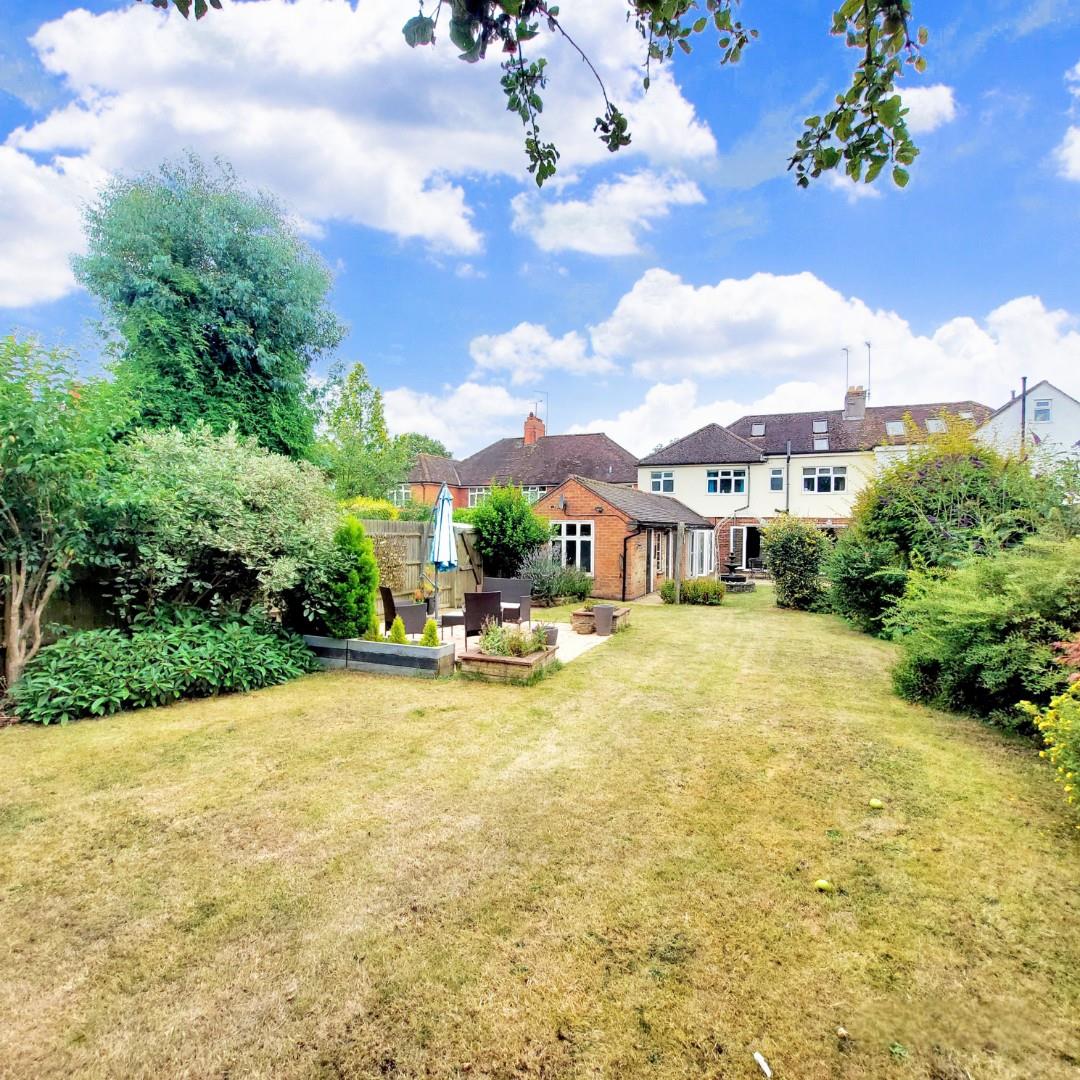 Northampton Road, Earls Barton