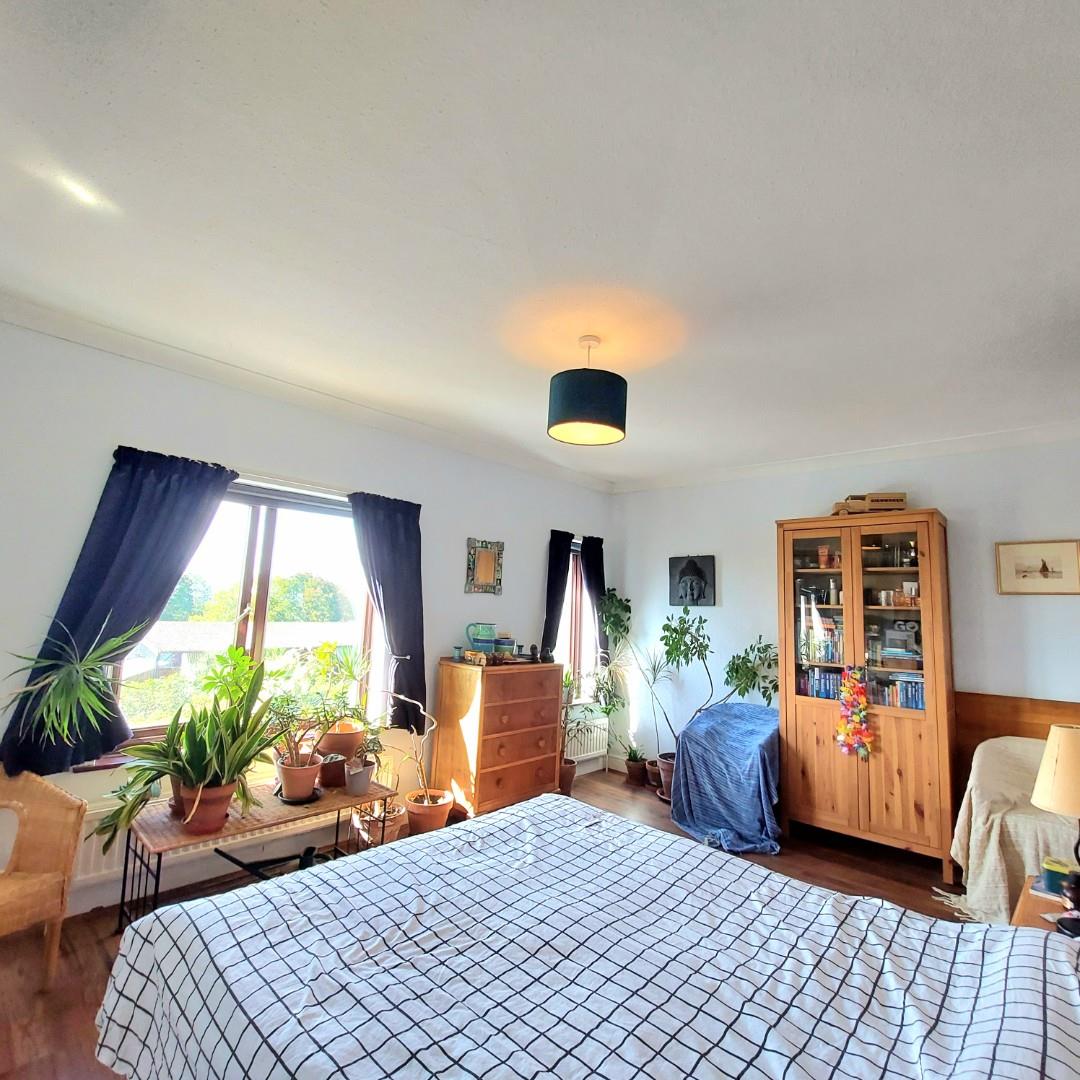 Sunnyside, Earls Barton