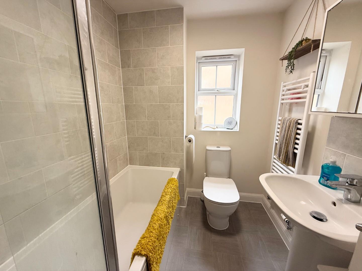 Golding Crescent, Earls Barton