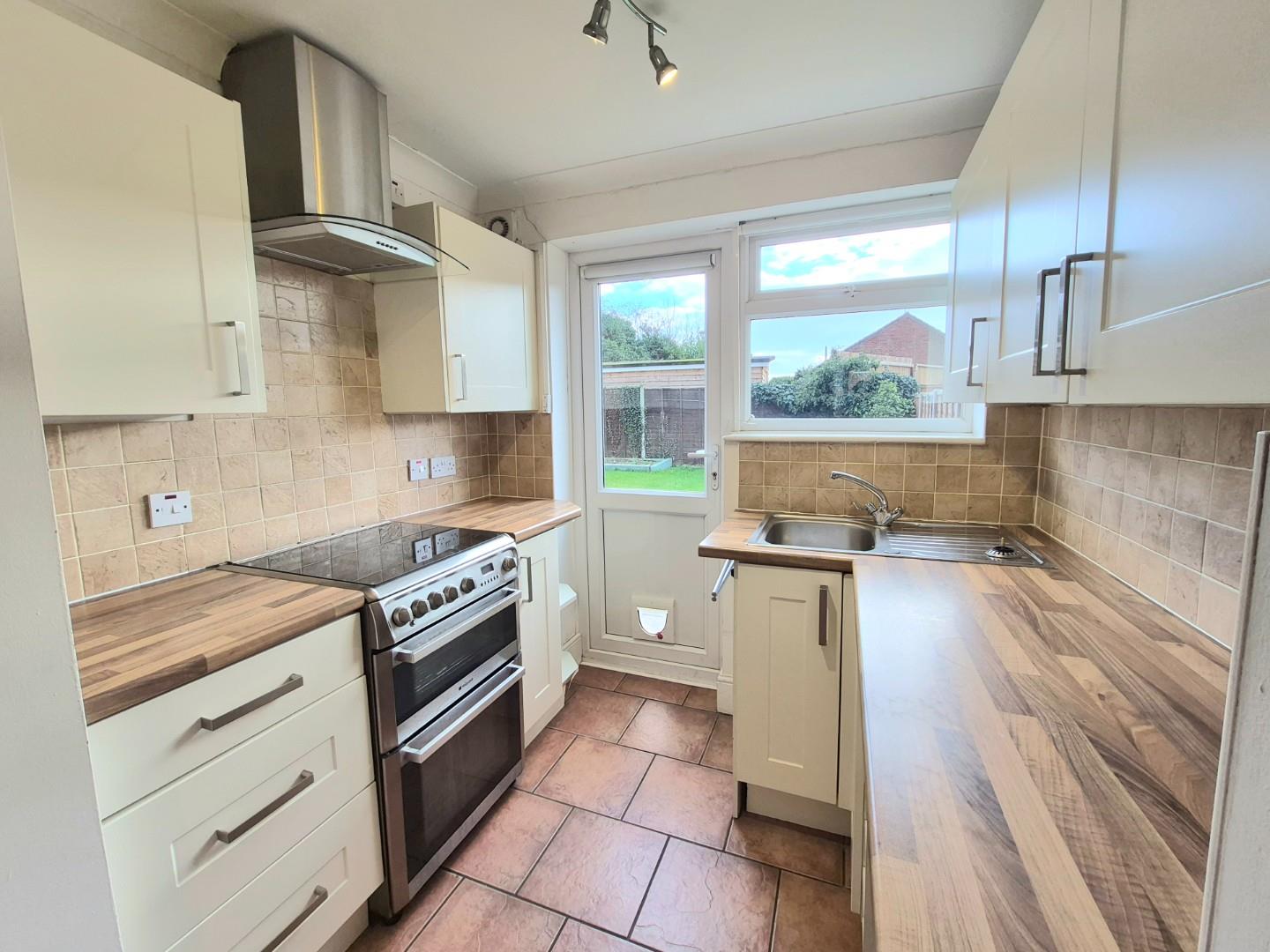 Elizabeth Way, Earls Barton