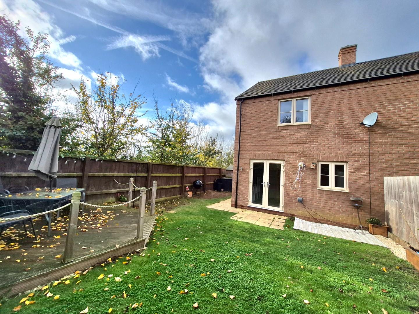 Holdenby Lane, Earls Barton