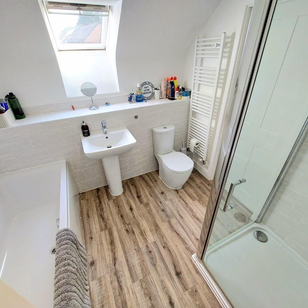 Line Way, Earls Barton