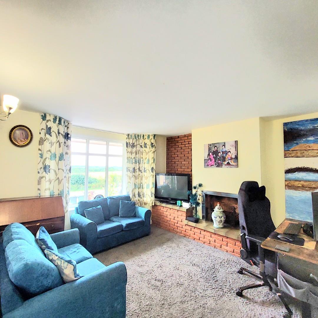 Northampton Road, Earls Barton