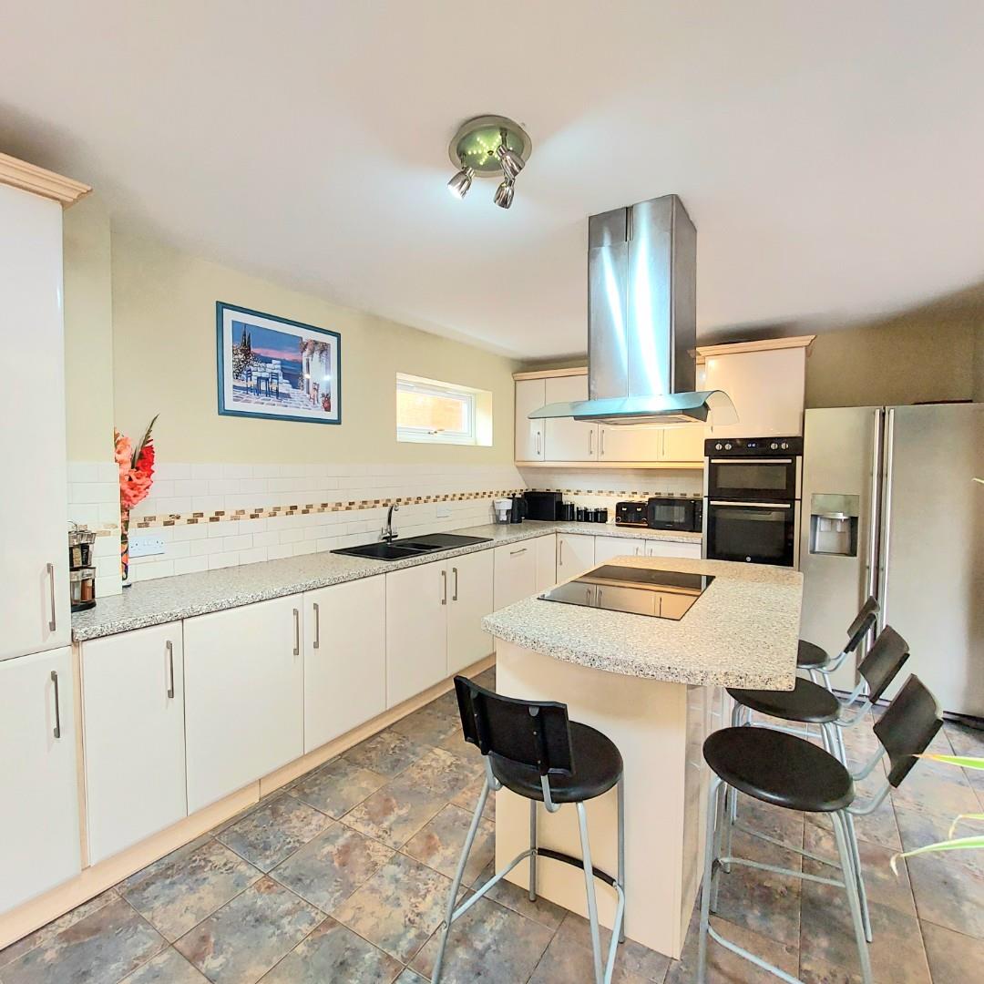 Northampton Road, Earls Barton