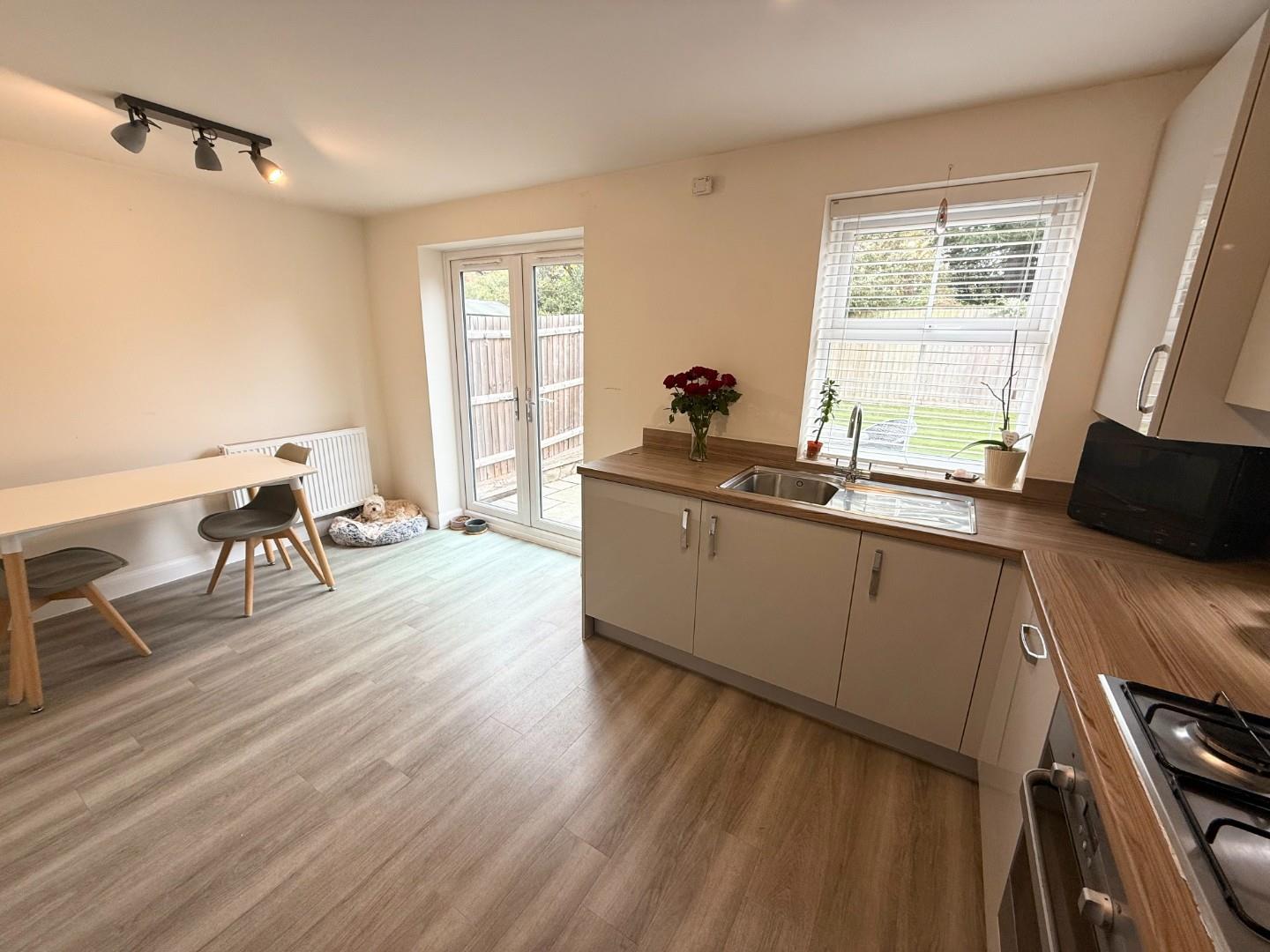 Golding Crescent, Earls Barton