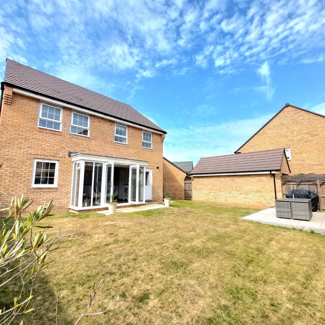 Mackintosh Drive, Earls Barton