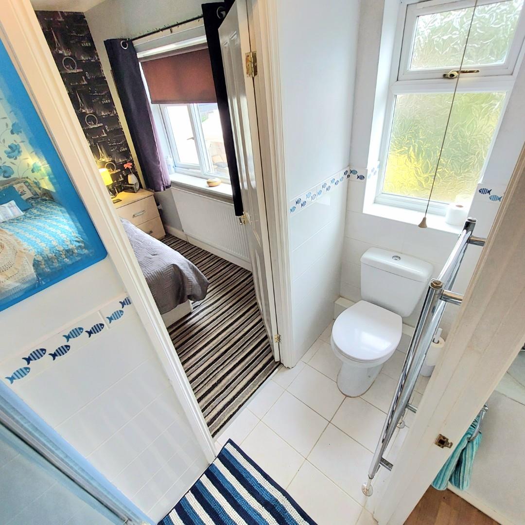 Northampton Road, Earls Barton