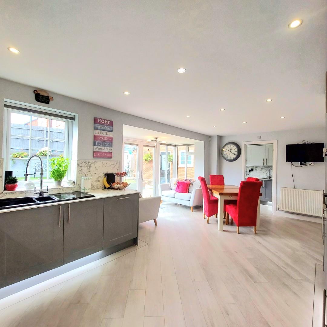 Chippenham Close, Wellingborough