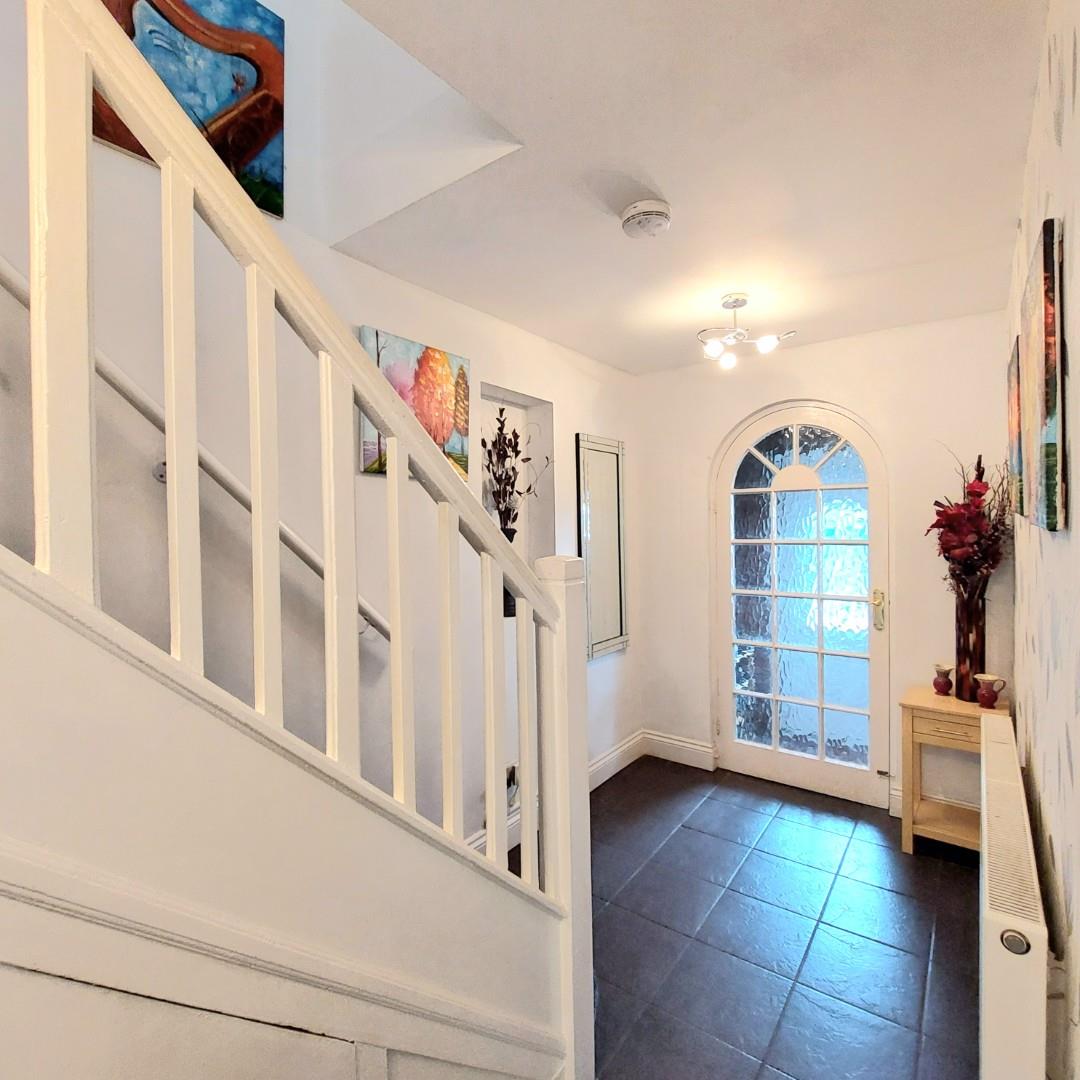 Northampton Road, Earls Barton