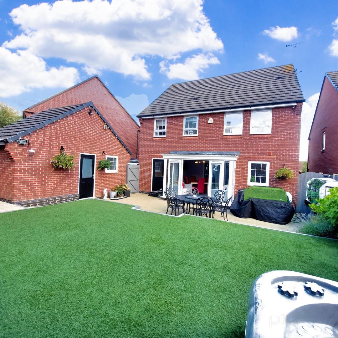 Chippenham Close, Wellingborough