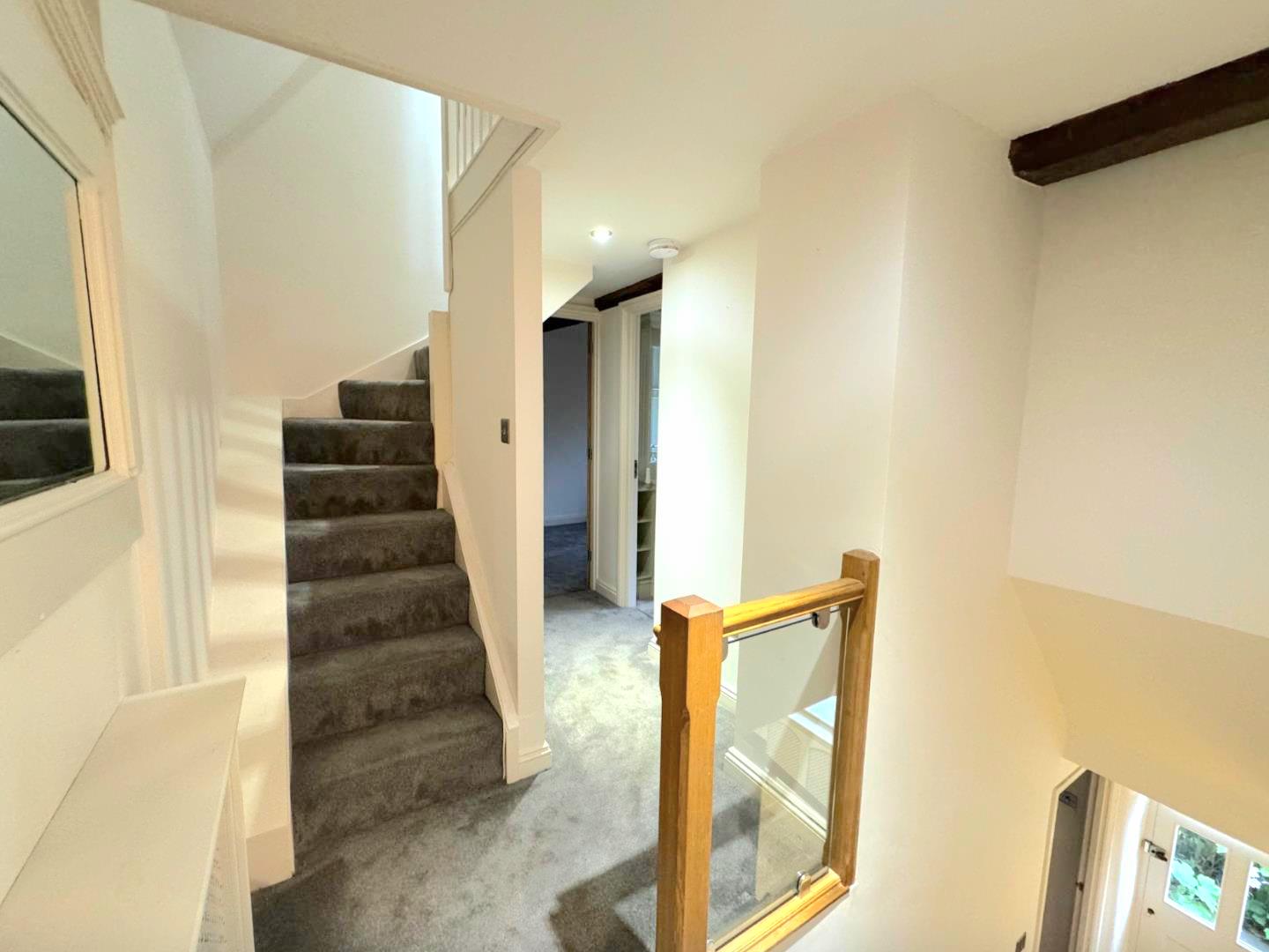 Park Close, Earls Barton