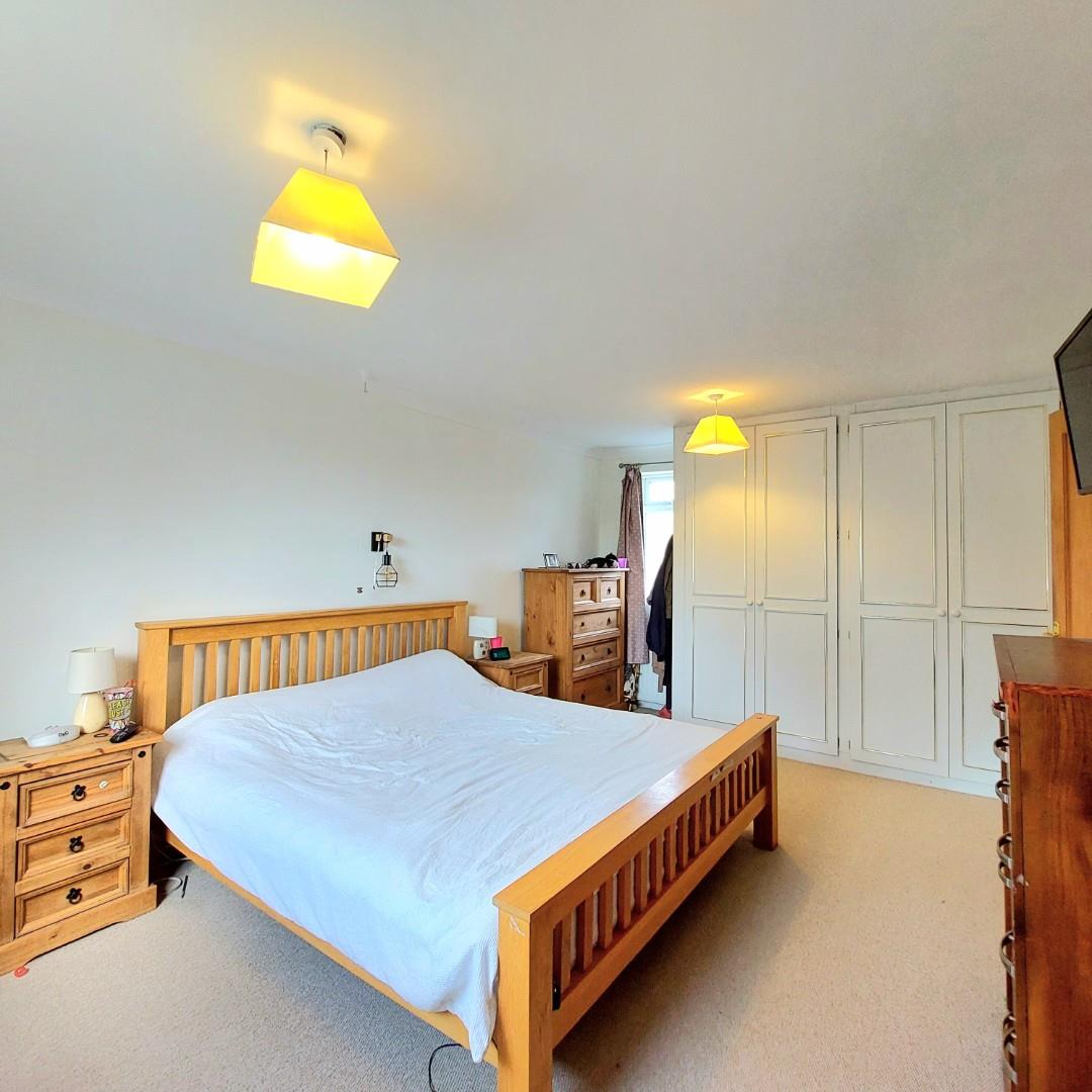 Park Street, Earls Barton