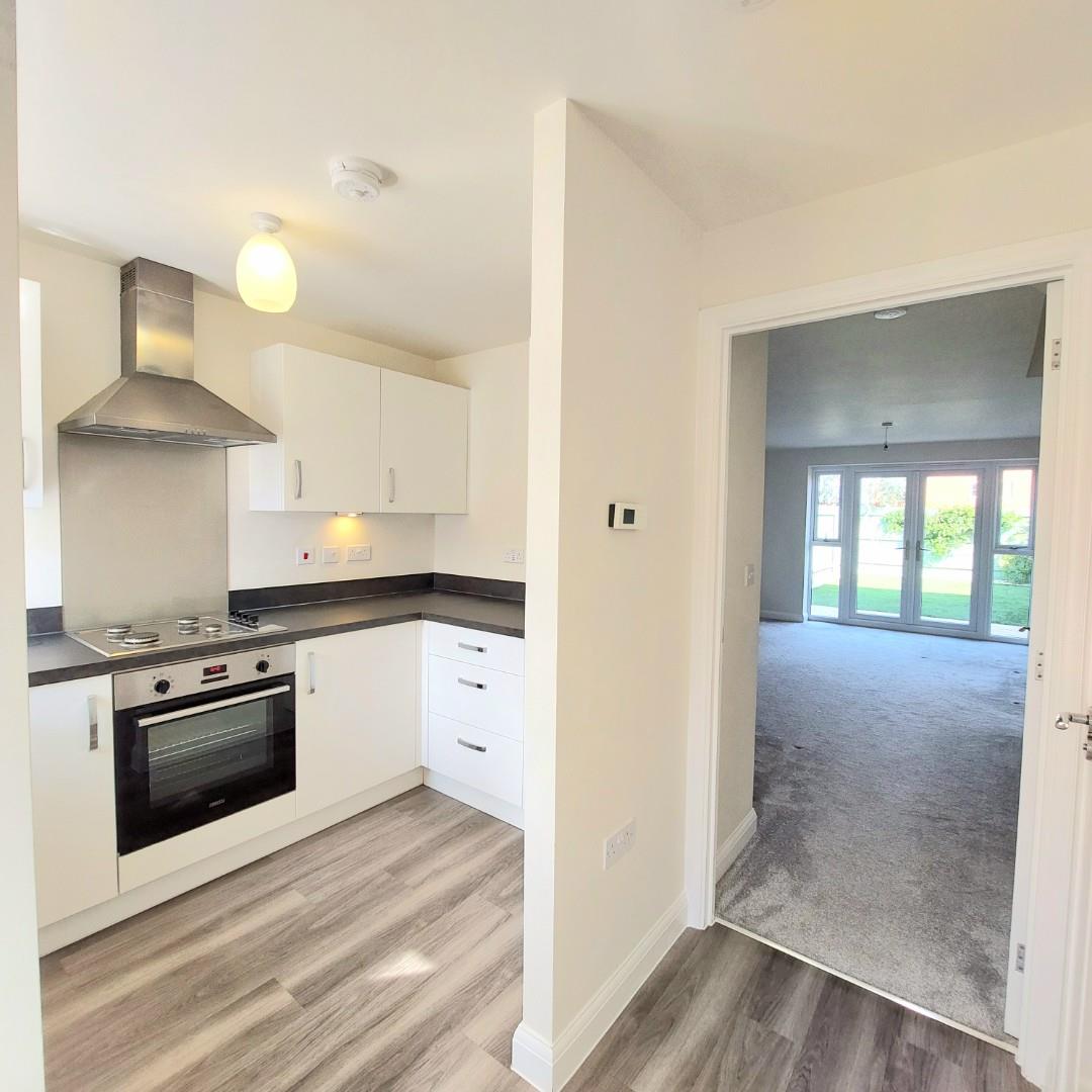 Mardell Way, Overstone