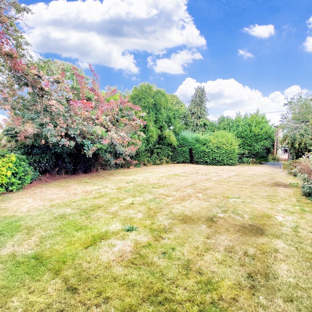 Park Street, Earls Barton