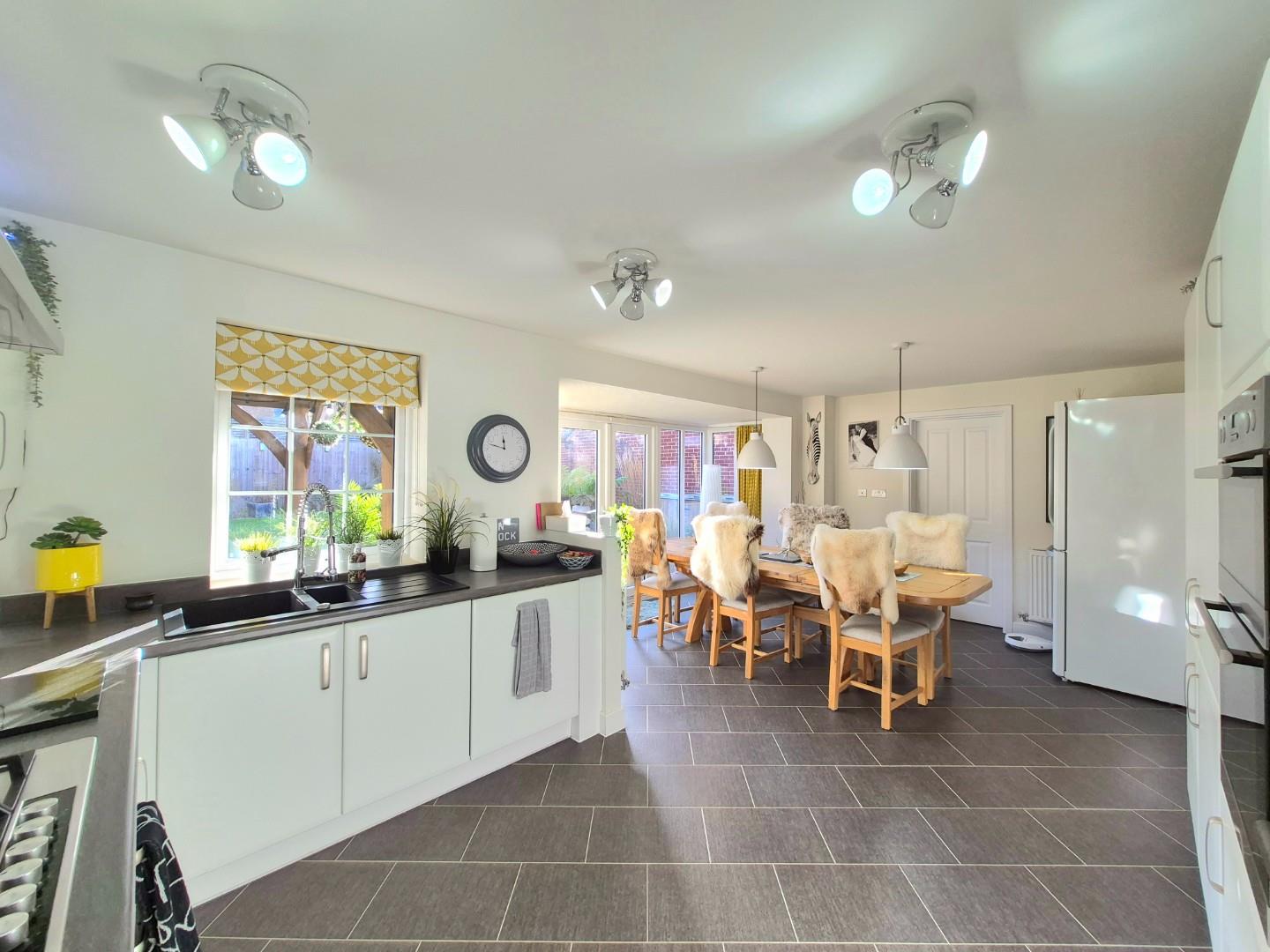 Garner Lane, Earls Barton