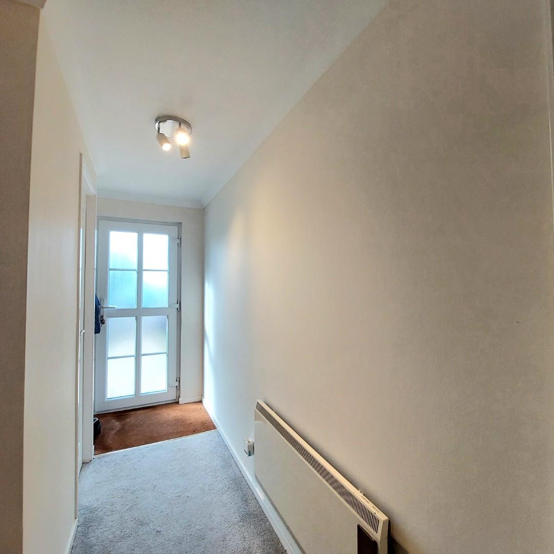 The Roundel, Overstone