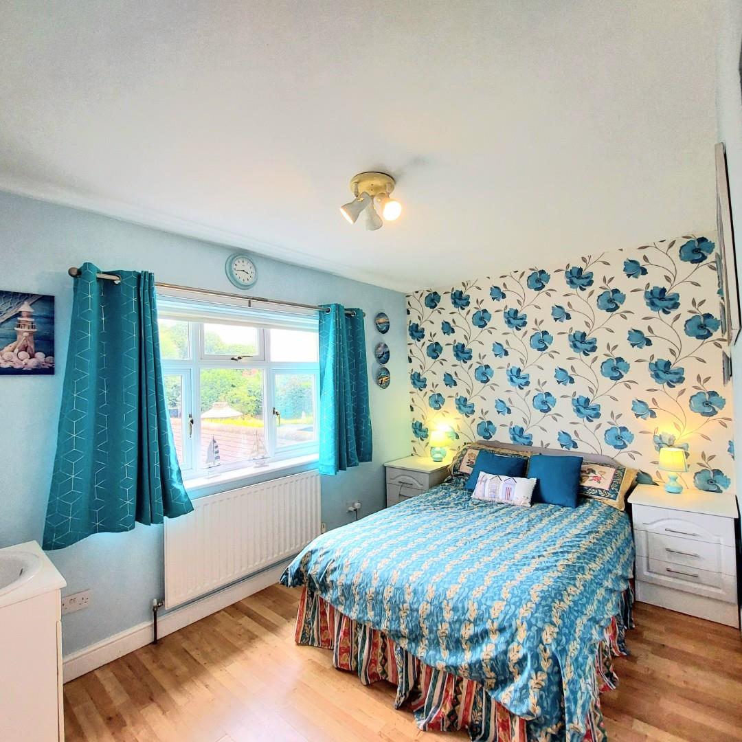 Northampton Road, Earls Barton