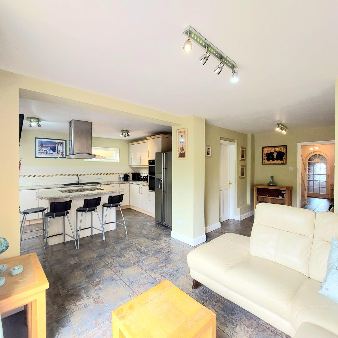 Northampton Road, Earls Barton