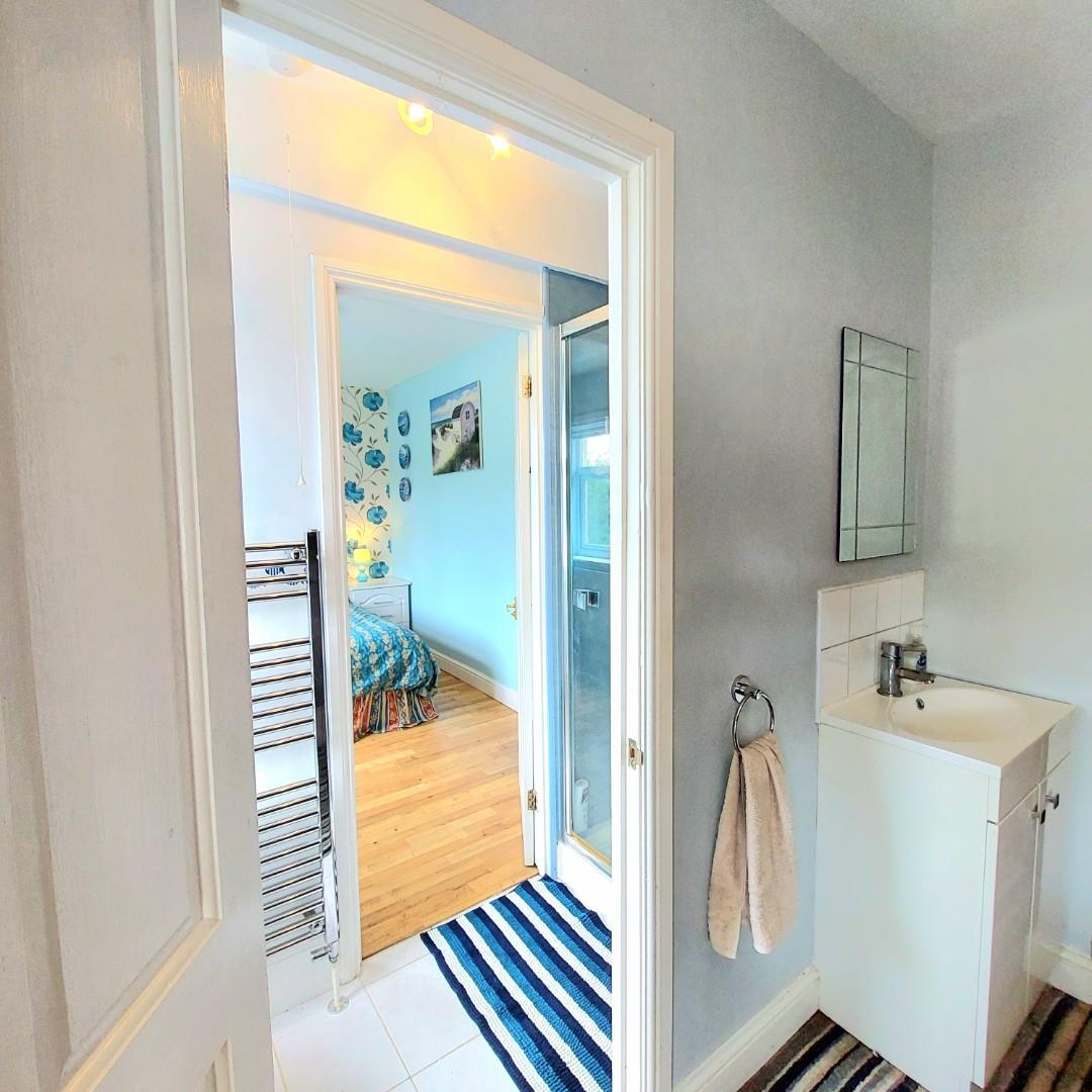 Northampton Road, Earls Barton