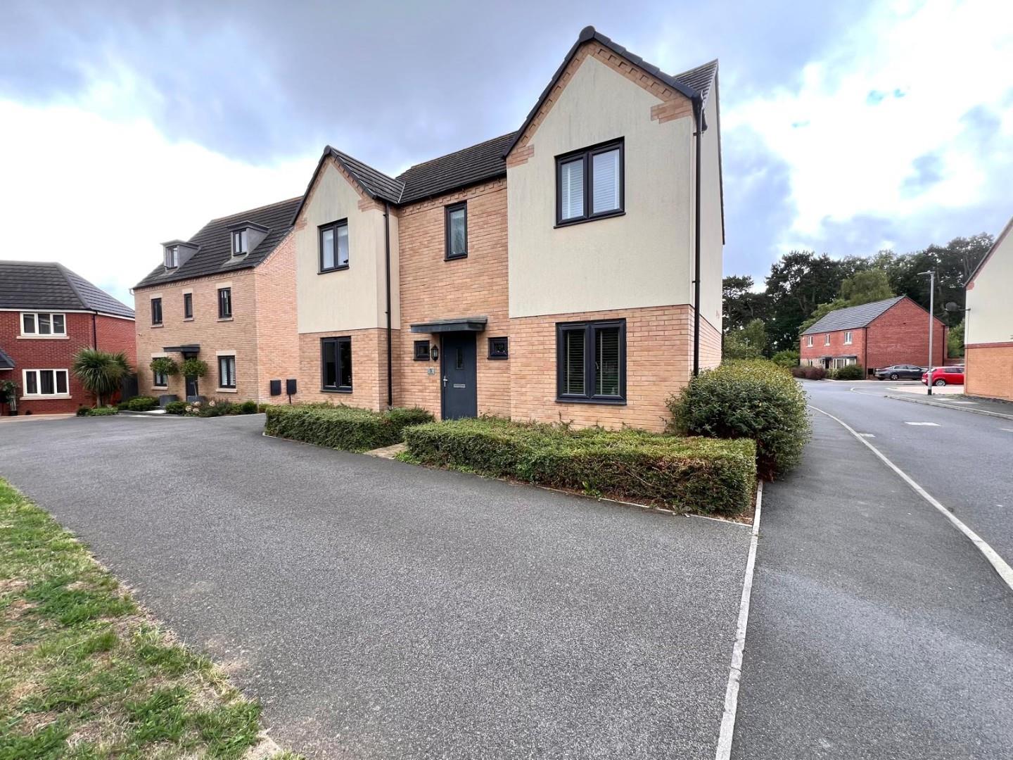 Jennings Close, St. Crispin