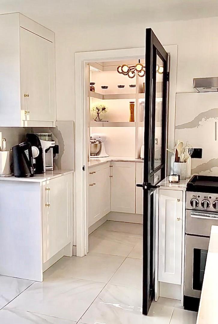 Pemberley Walk, Balmoral Close, St. Crispin