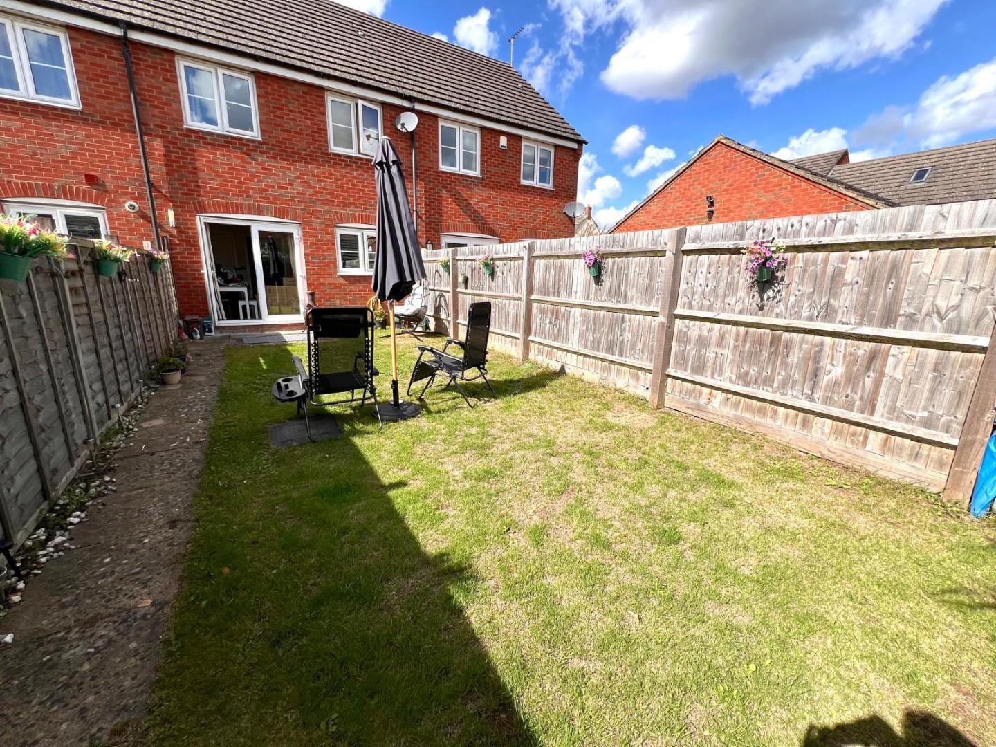 Milburn Drive, St. Crispin