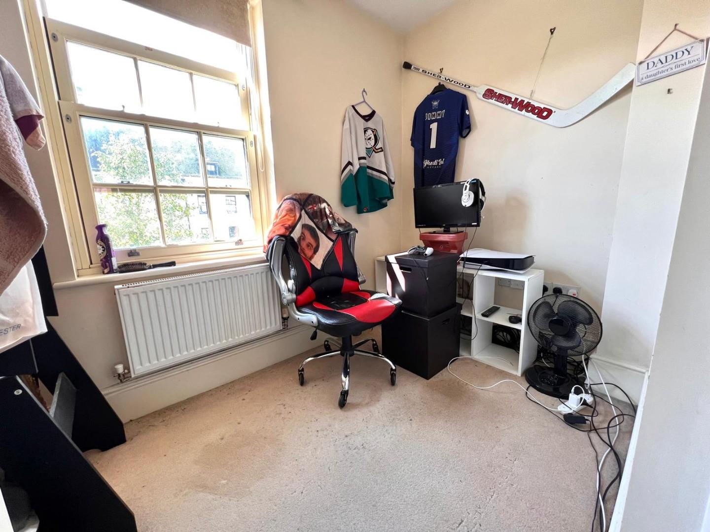 Black Cat Drive, Upton