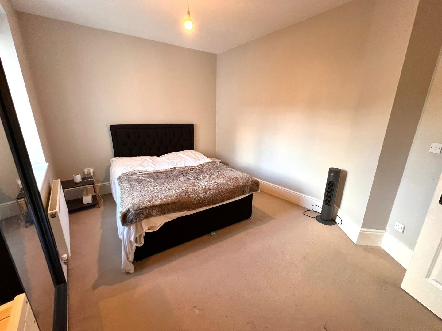 Black Cat Drive, Upton