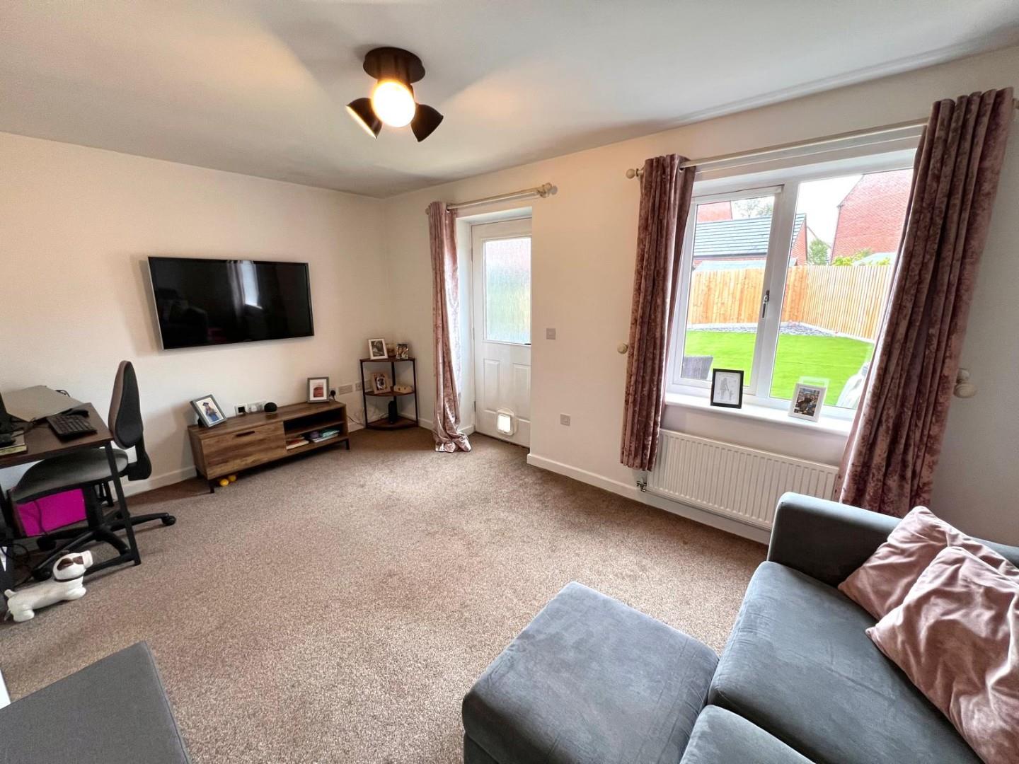 Kent Crescent, St. Crispin