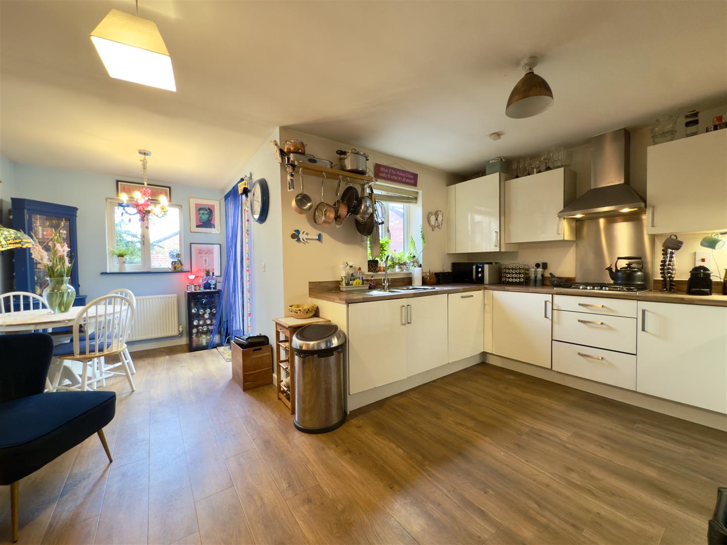 Kent Road South, St. Crispin