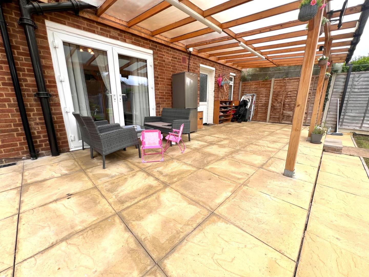 Glebeland Road, Dallington