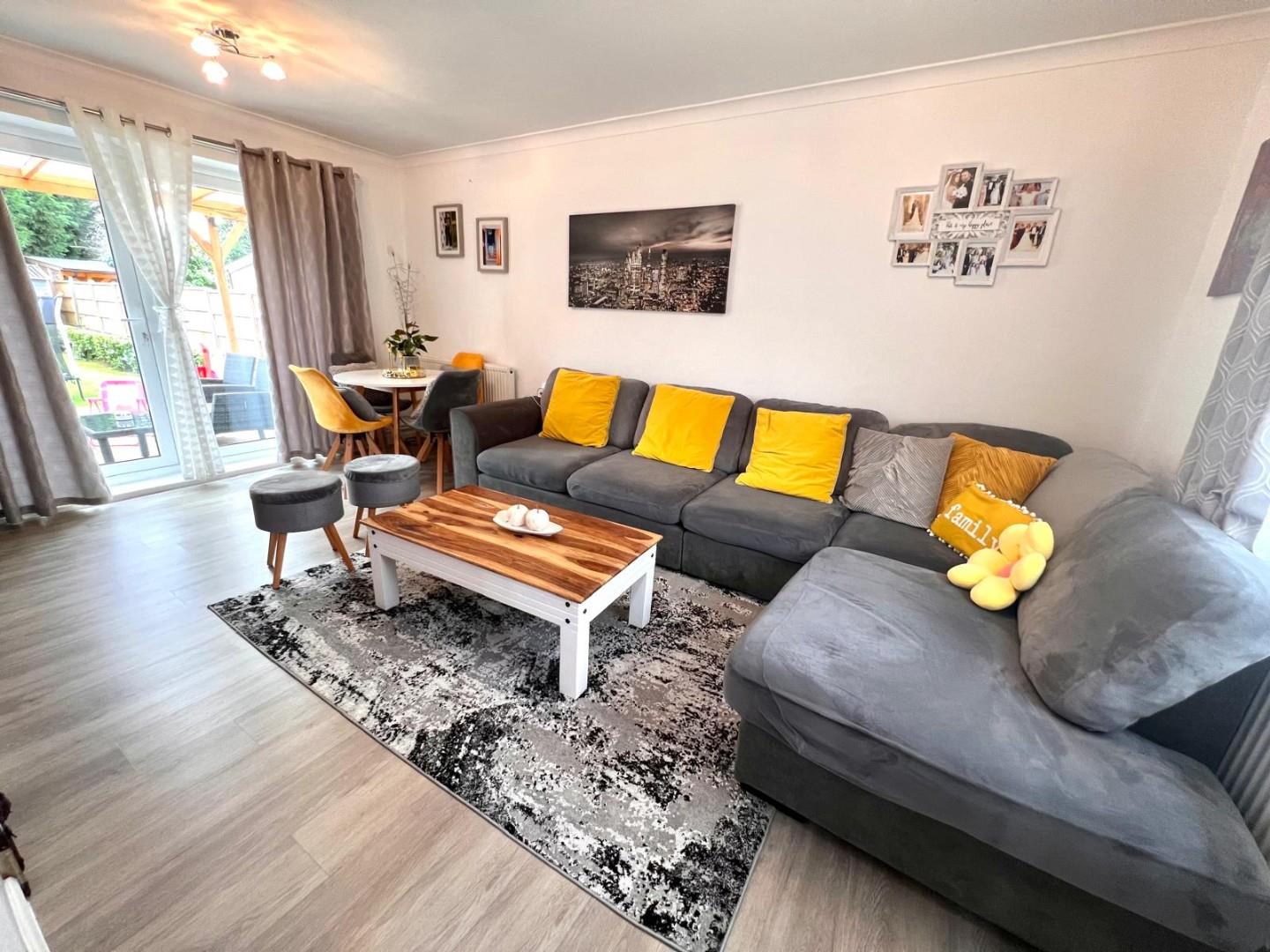 Glebeland Road, Dallington