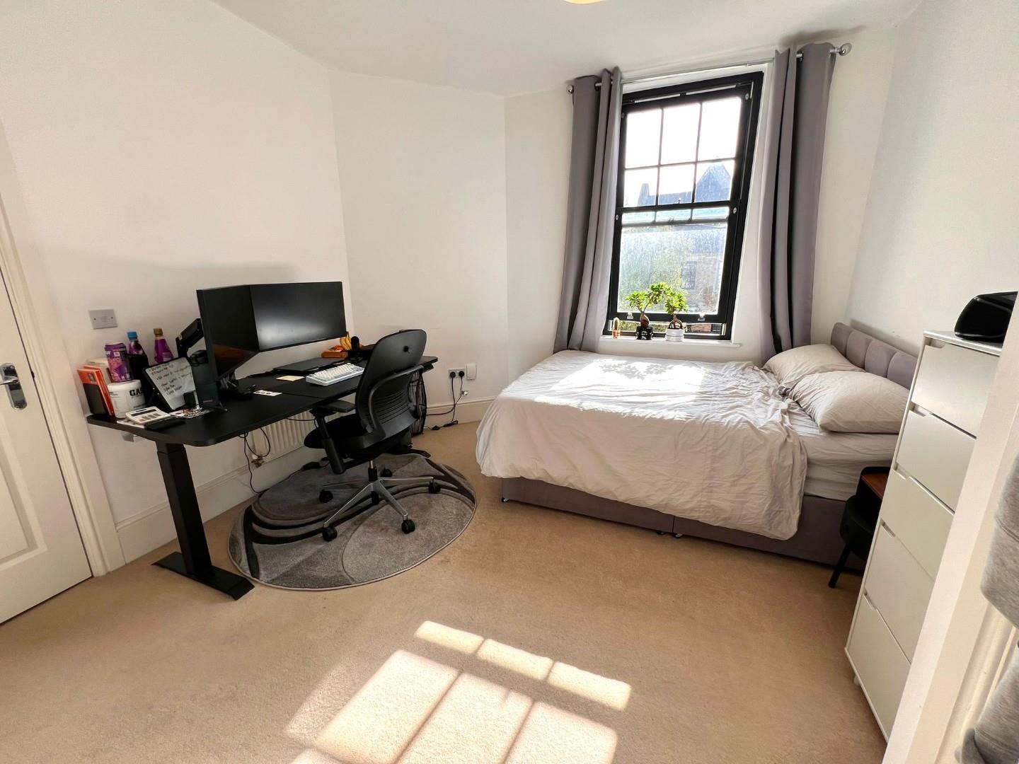 Black Cat Drive, Upton