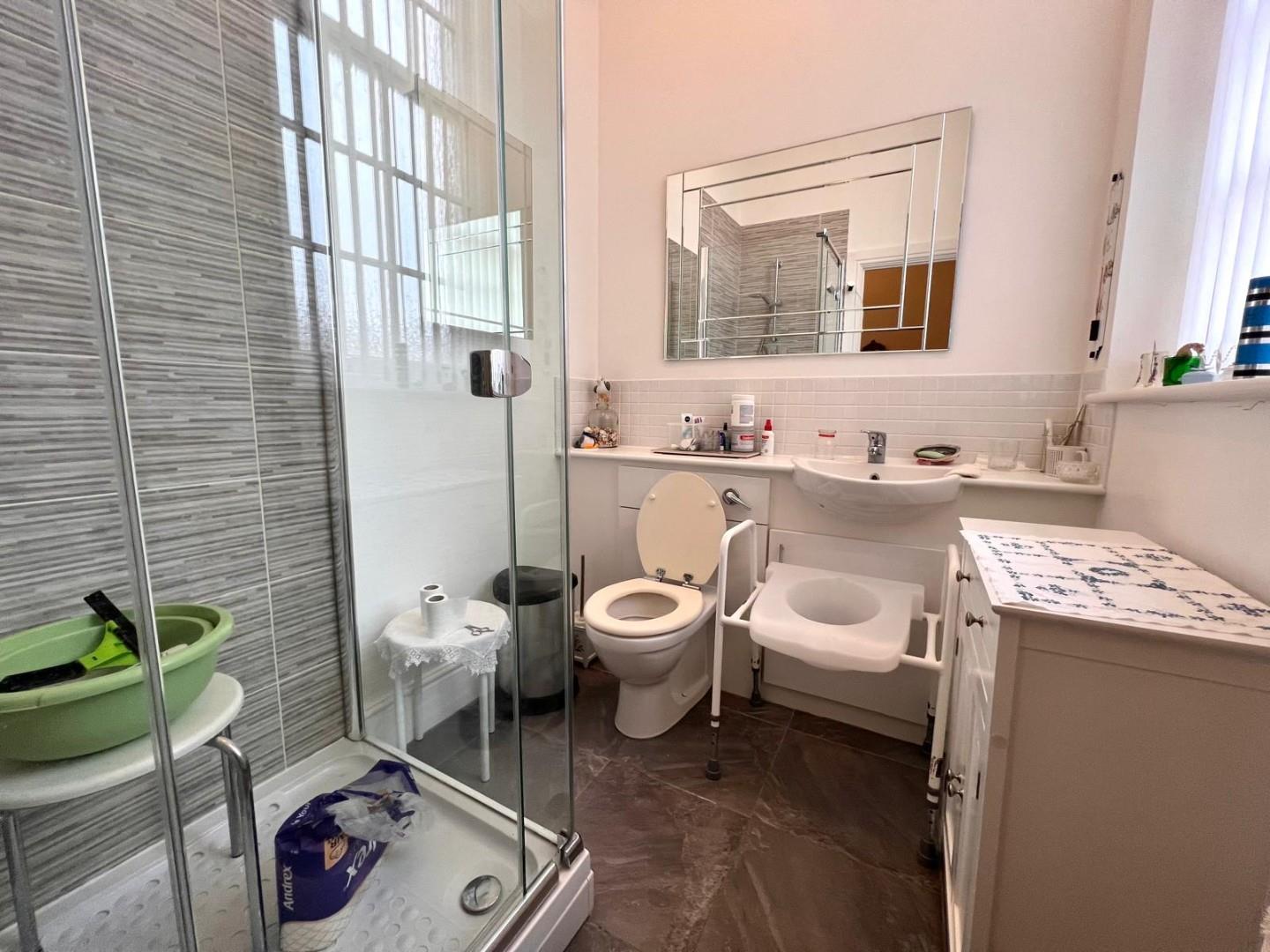 South Meadow Road, St. Crispin