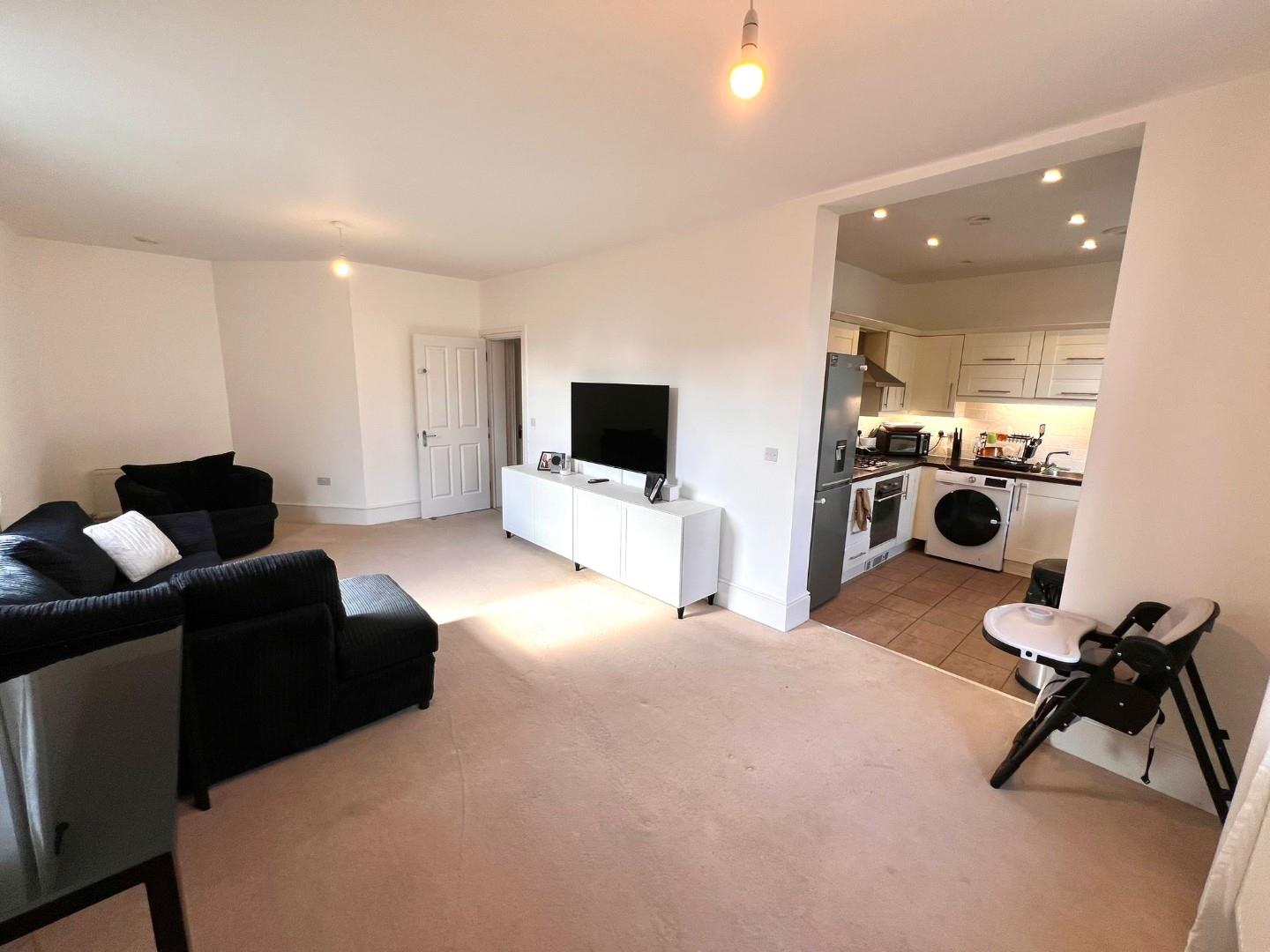 Black Cat Drive, Upton