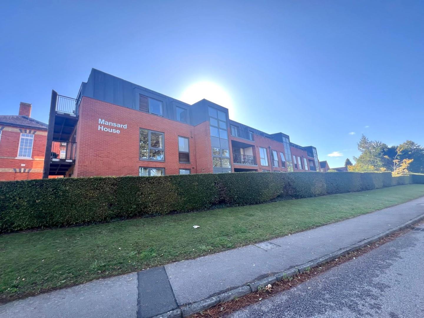 South Meadow Road, St. Crispin