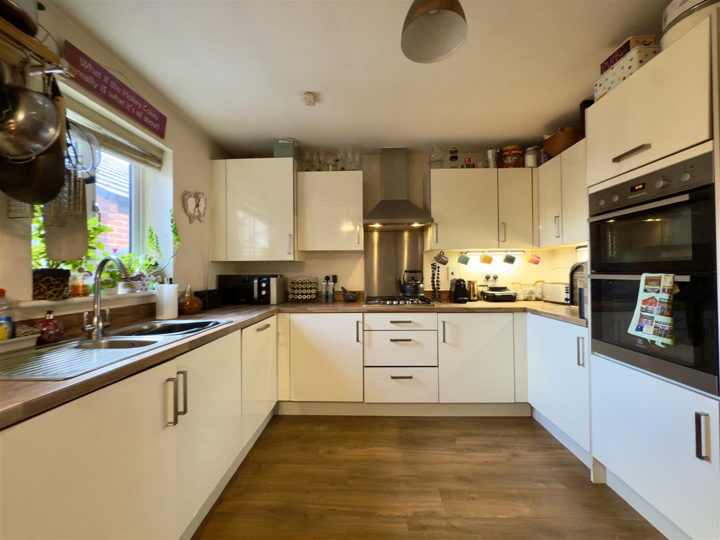 Kent Road South, St. Crispin