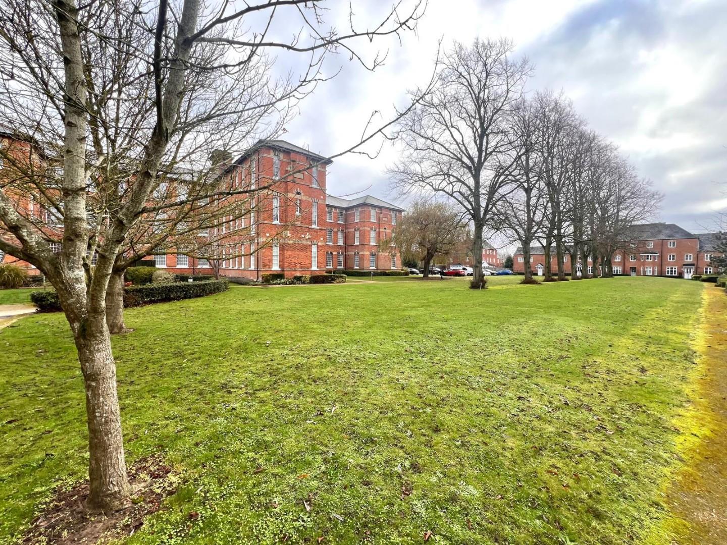 South Meadow Road, St. Crispin