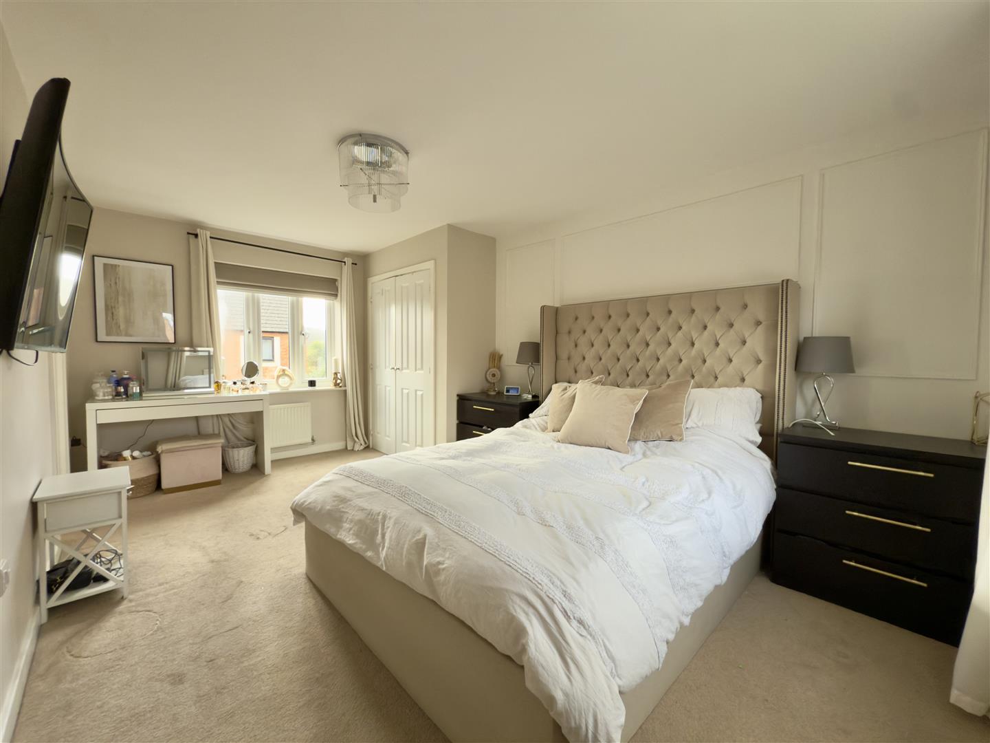 Balmoral Close, St. Crispin