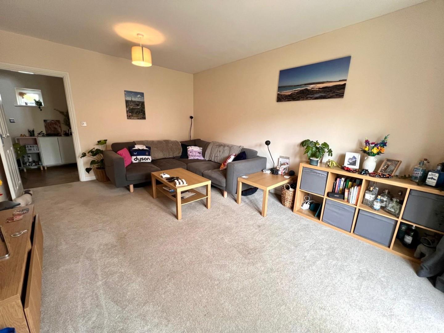 Jennings Close, St. Crispin