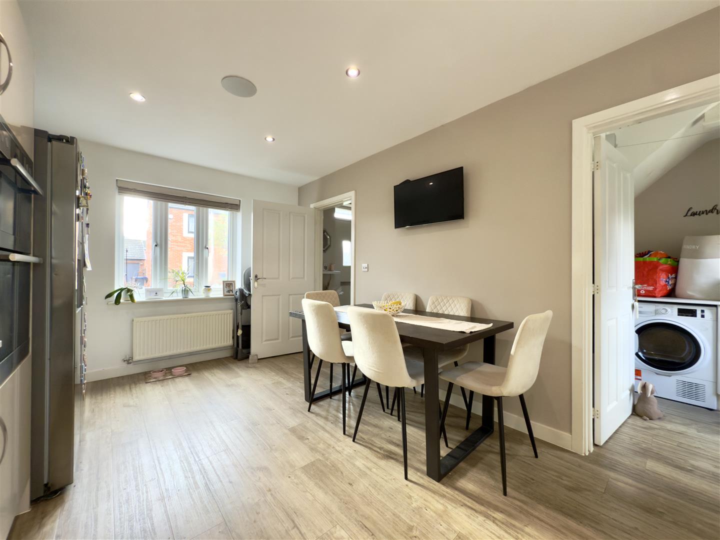 Balmoral Close, St. Crispin