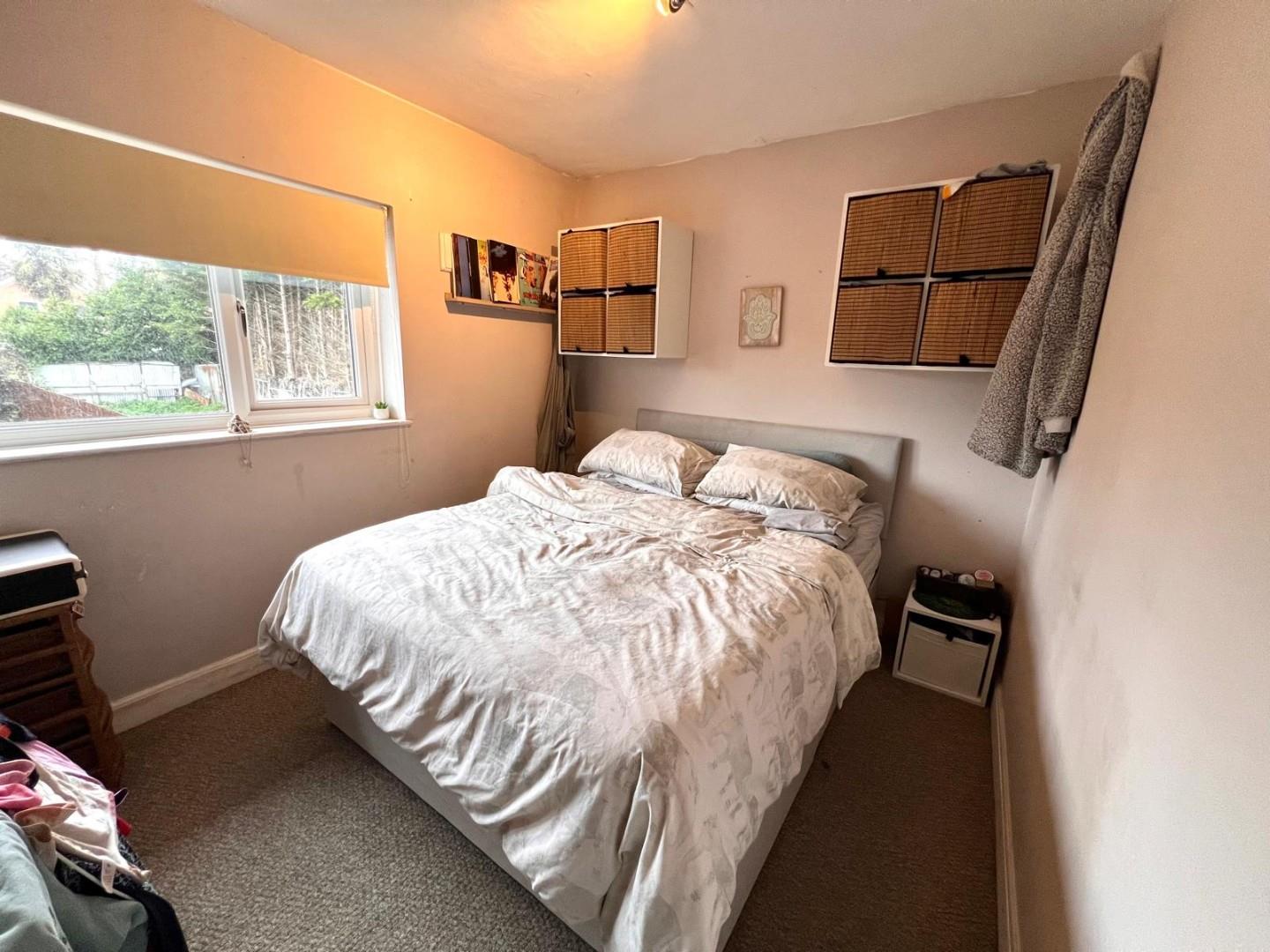 Tintern Avenue, Spencer