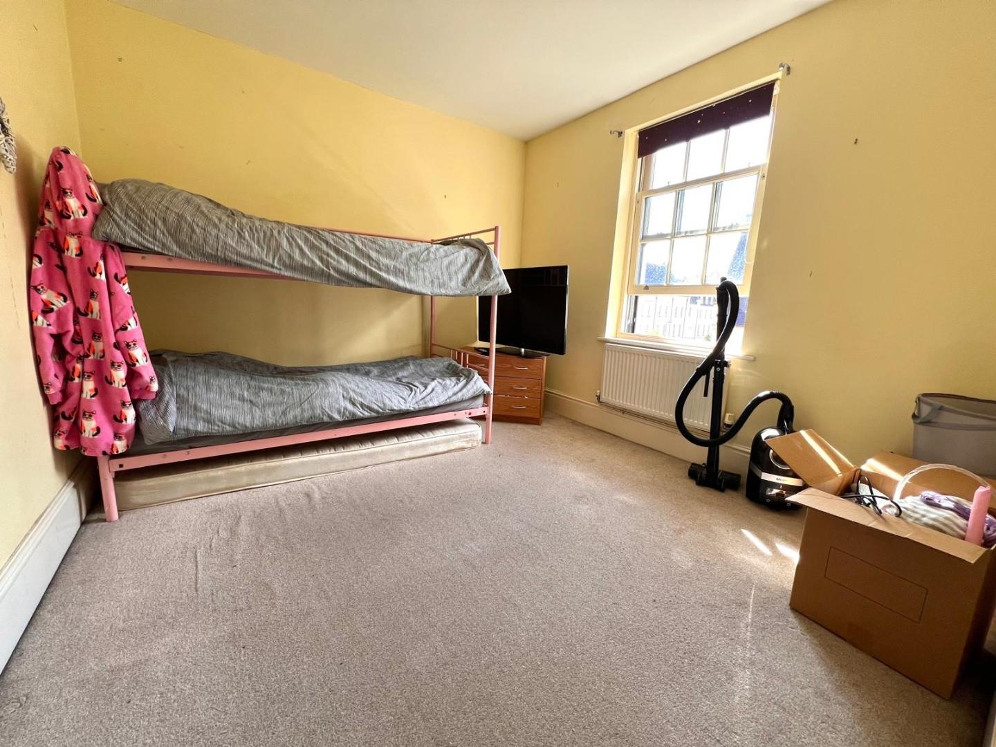 Black Cat Drive, Upton