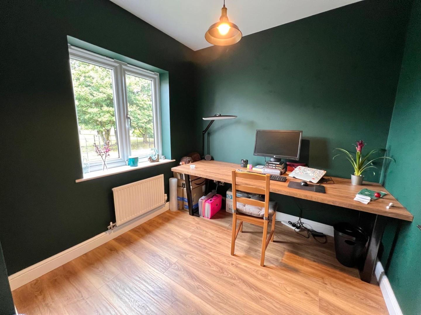 Jennings Close, St. Crispin