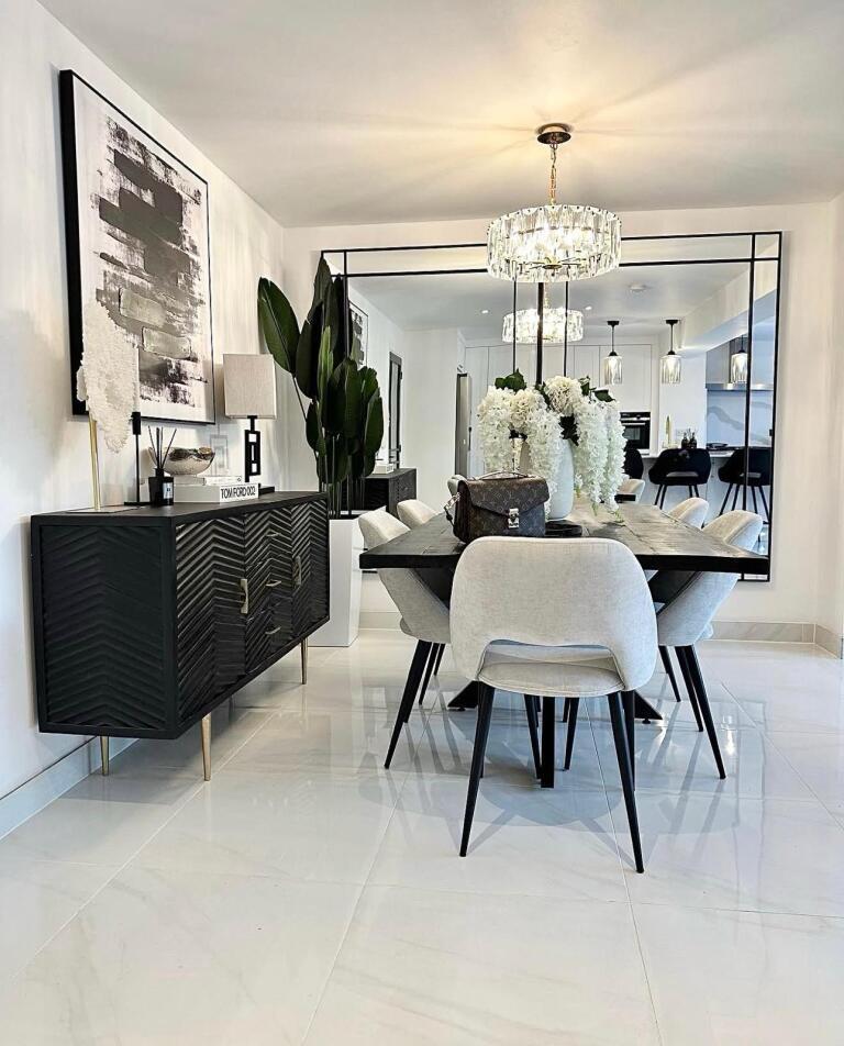 Pemberley Walk, Balmoral Close, St. Crispin